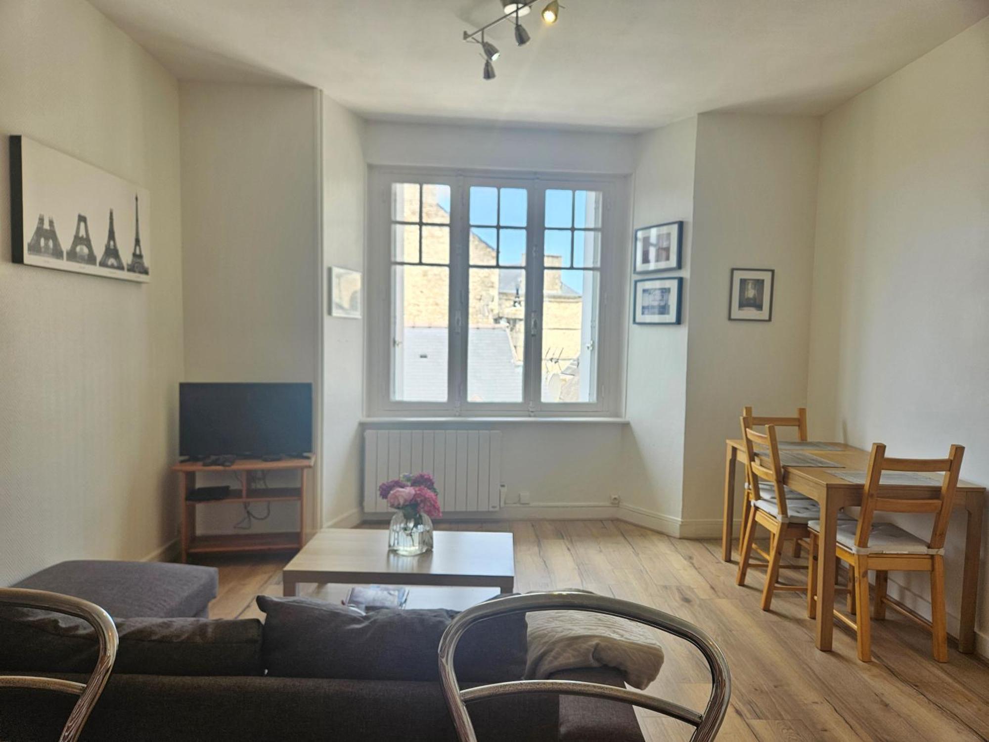 Appartement Vue Sur Les Toits De Dinan